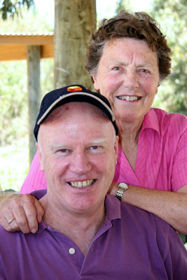 Wood family reunion in Bundoora 2007: john-lorraine